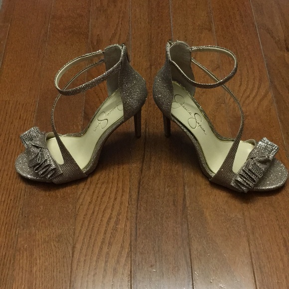 Jessica Simpson sparkle gold heel - Picture 3 of 5